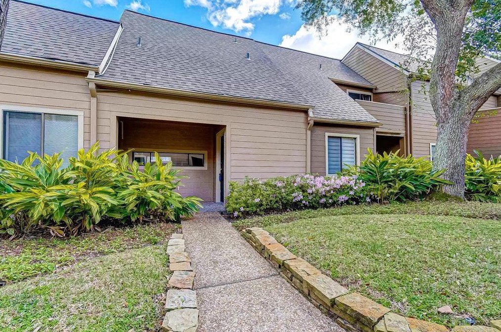 2323 Briarwest Blvd, Houston, TX 77077-5695