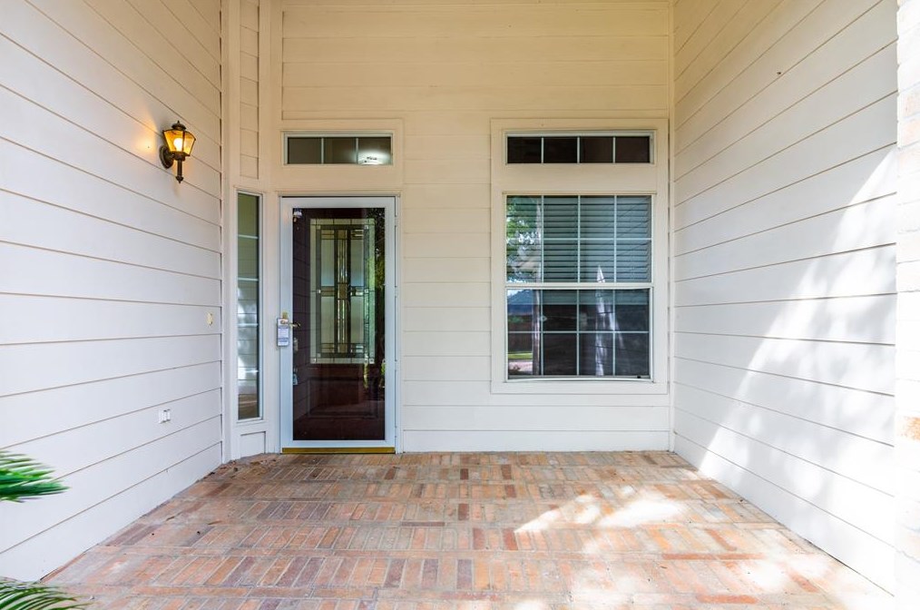 18030 Cypress Valley Ln, Cypress TX  77429-8102 exterior