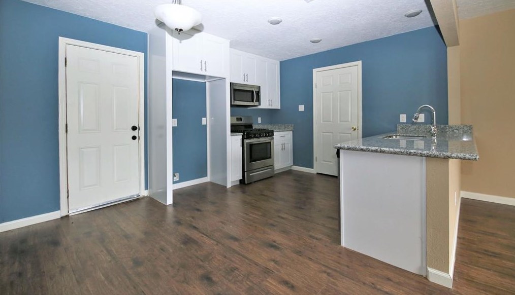 5126 Northridge Dr, Houston TX  77033-2946 exterior