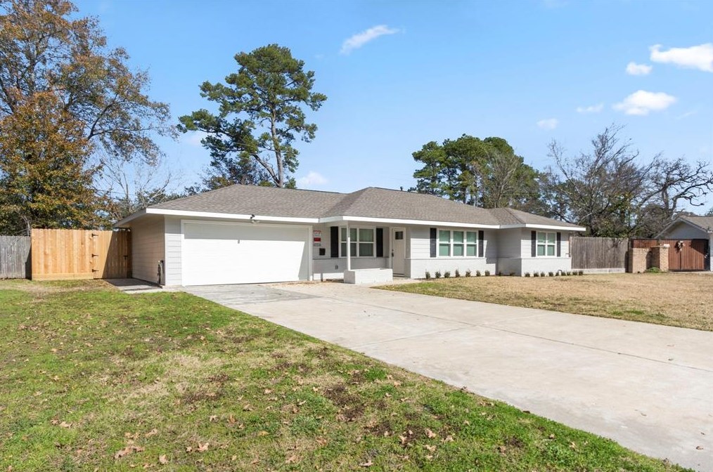 10218 Moorberry Ln, Houston, TX 77043