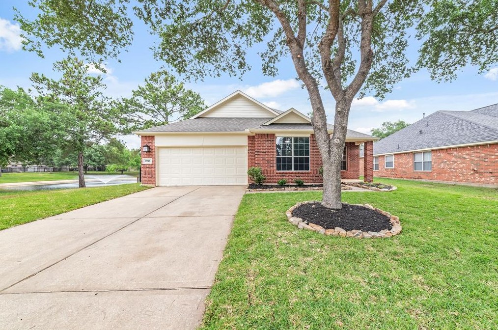 17726 Windsor Grv Ln, Houston TX  77084-3692 exterior