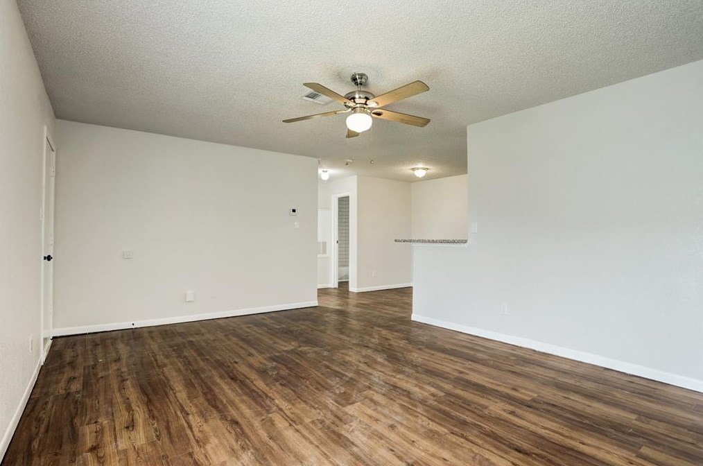 3007 Taylor St #a, La Marque, TX 77568