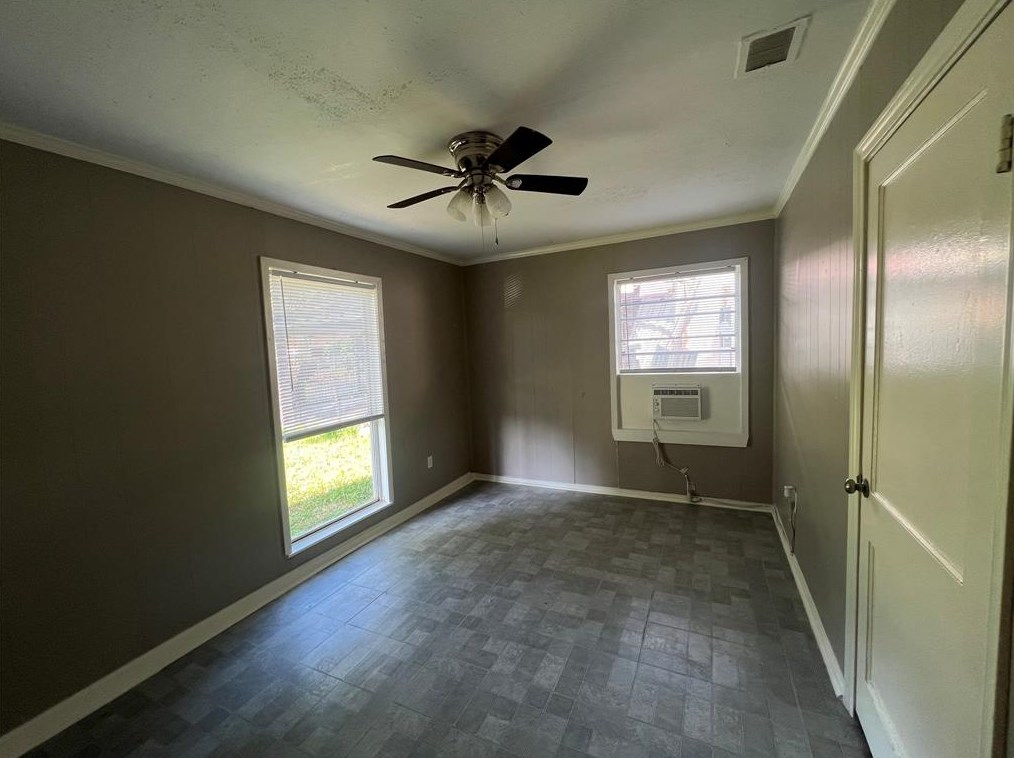 5314 Dewberry St, Houston, TX 77021