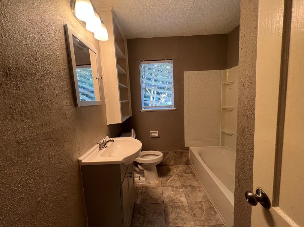 5314 Dewberry St, Houston TX  77021-3745 exterior
