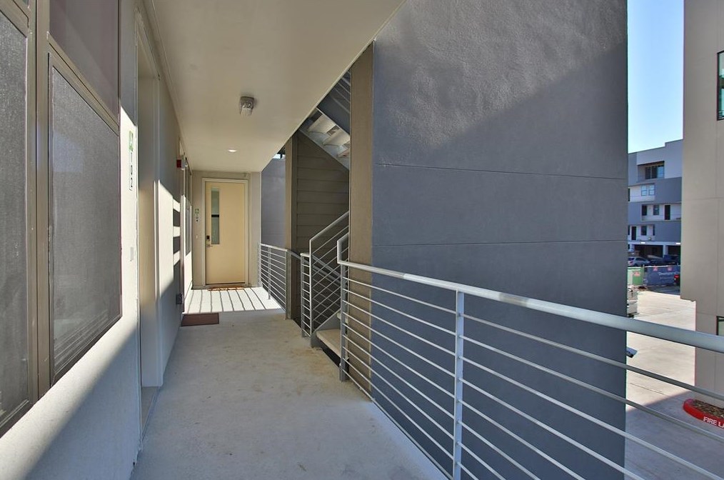 2401 Crawford St, Houston, TX 77004-1019