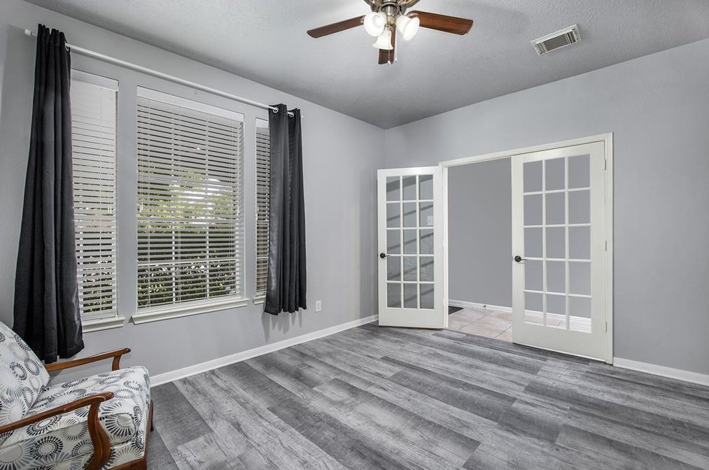9731 Grn Vly Ln, Houston TX  77064-3834 exterior