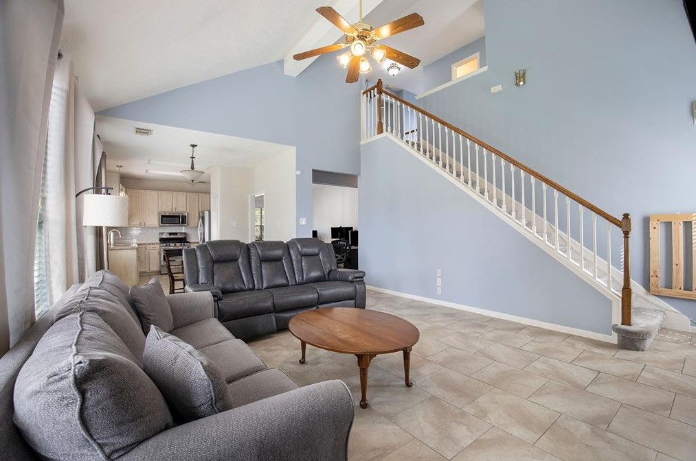 9731 Grn Vly Ln, Houston TX  77064-3834 exterior