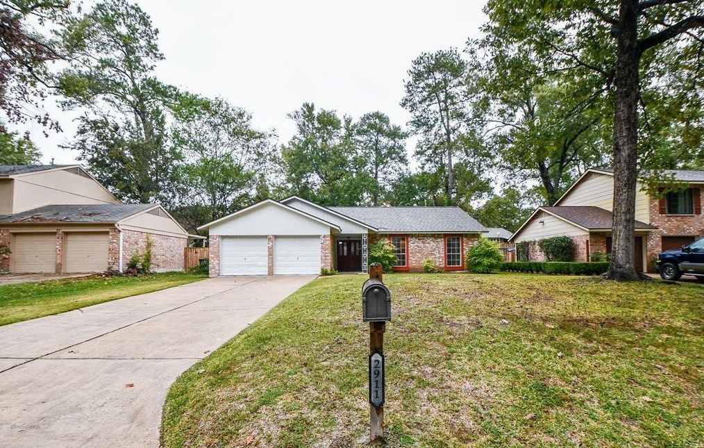 2911 Birch Creek Dr, Humble, TX 77339