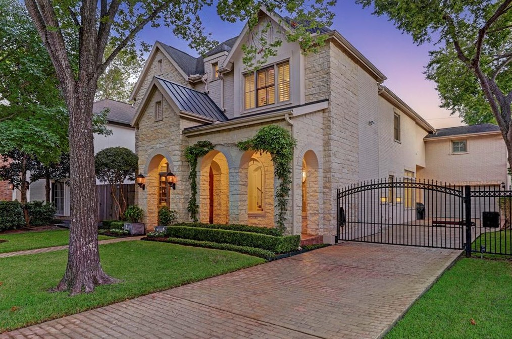 4111 Marlowe St, Houston, TX 77005-1953