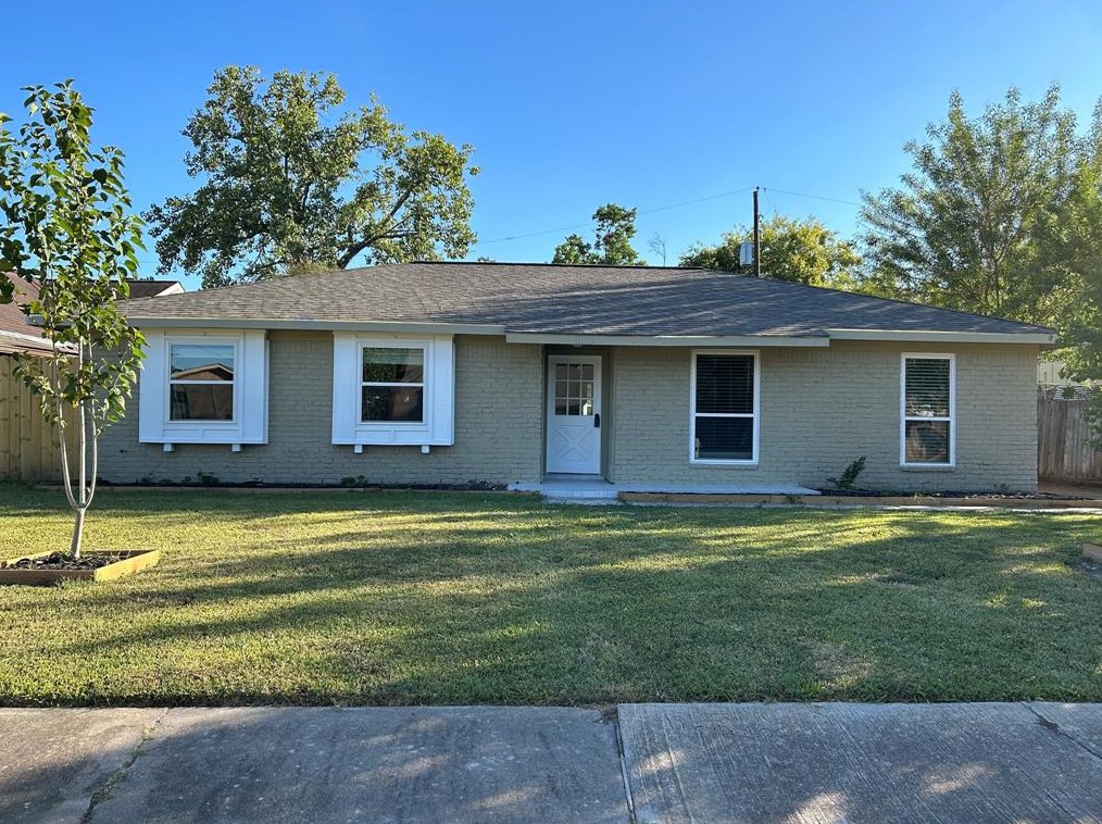 11907 Pompano Ln, Houston, TX 77072