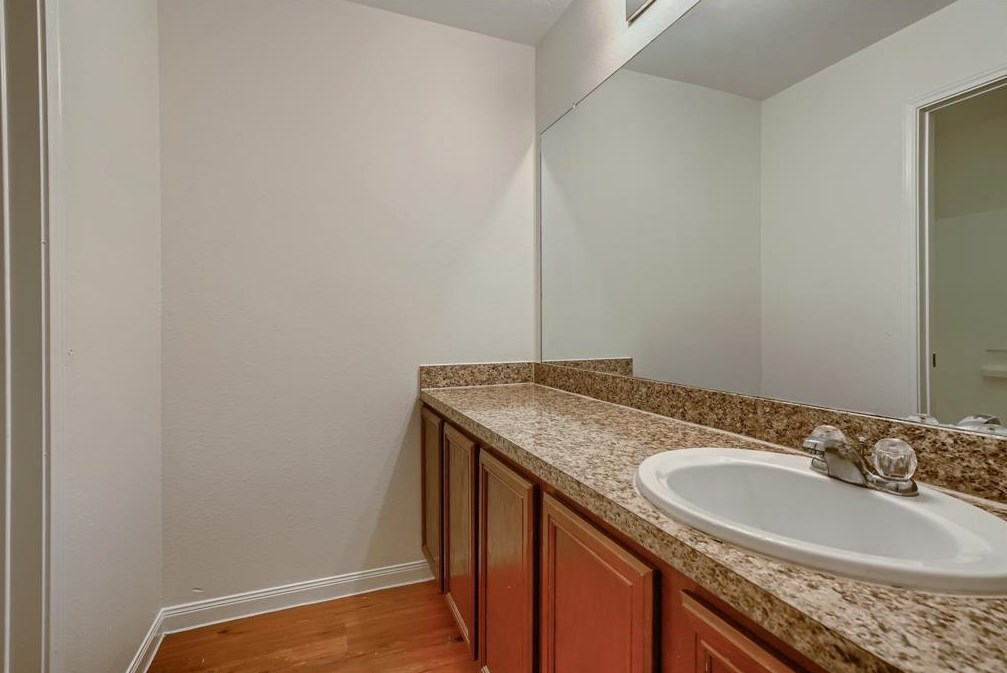 1039 Doubletree Gln Dr, Houston TX  77073-5673 exterior