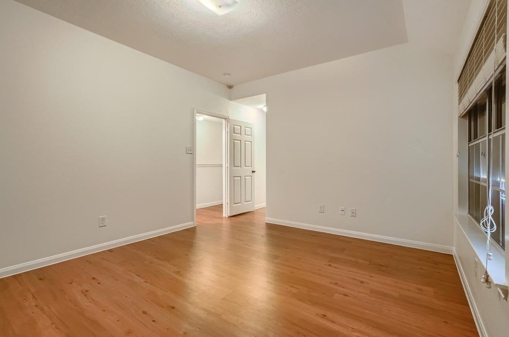 1039 Doubletree Gln Dr, Houston TX  77073-5673 exterior