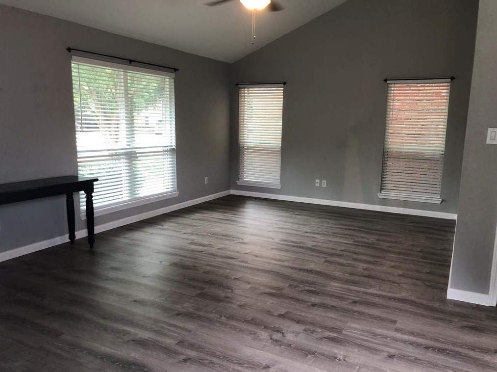 7993 Kendalia Dr, Houston, TX 77036-8724