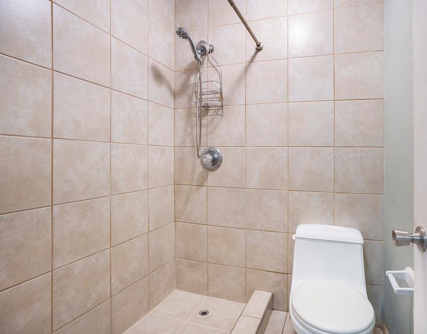 419 Capehill, Houston TX  77598-2611 exterior