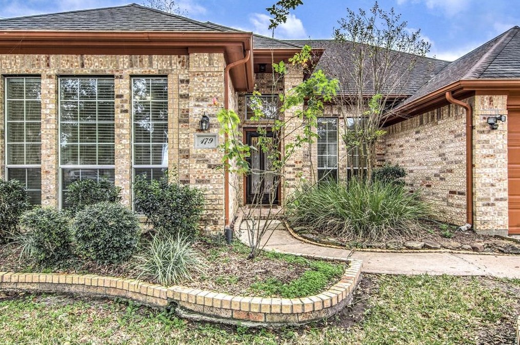 179 Greenridge Cir, League City, TX 77573