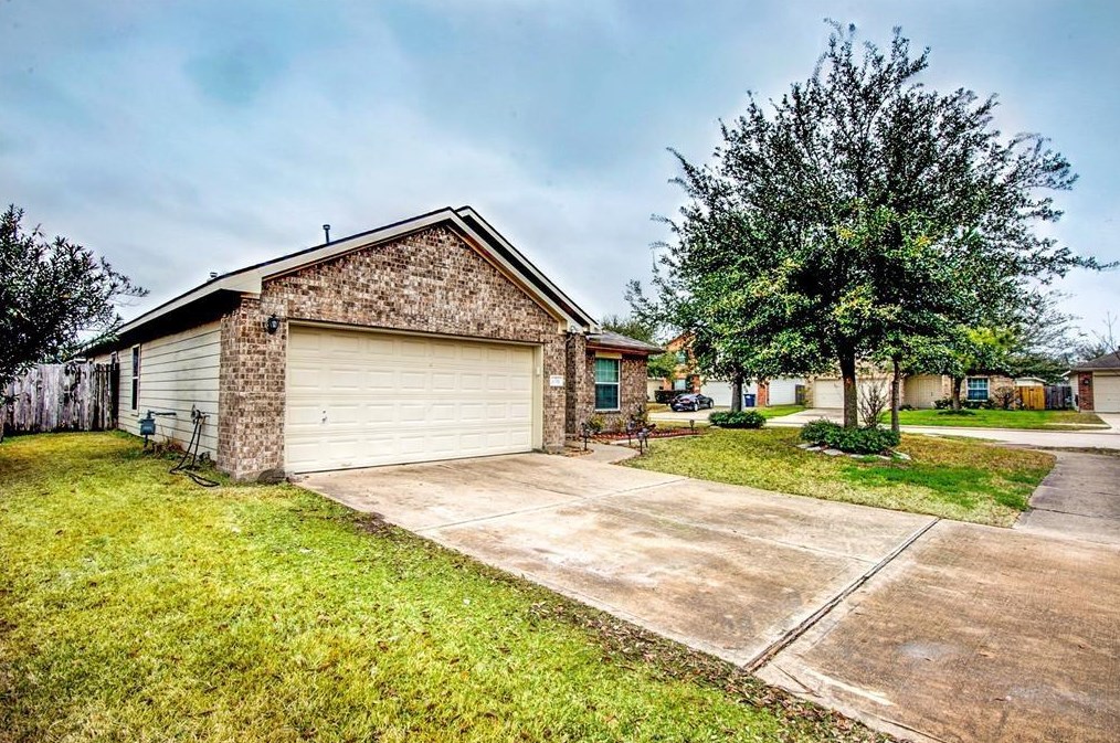 6351 Ballina Meadows Ct, Katy, TX 77449-2605