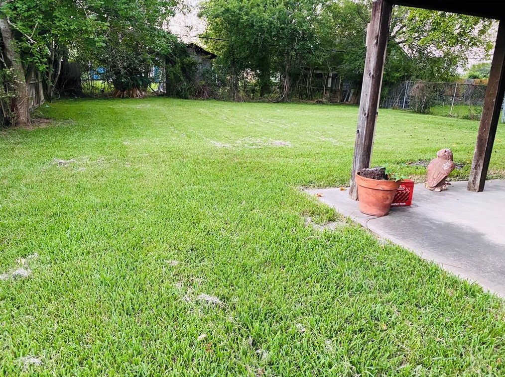 13013 Emporia St, Houston TX  77015-4311 exterior