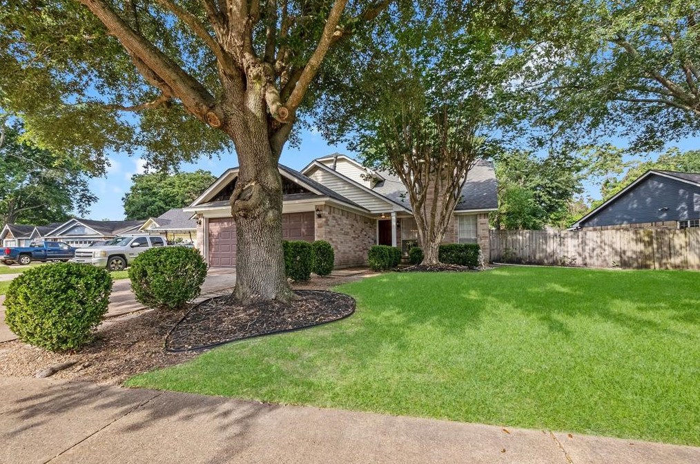 22015 Glenburn Manor Ln, Katy, TX 77449-3836