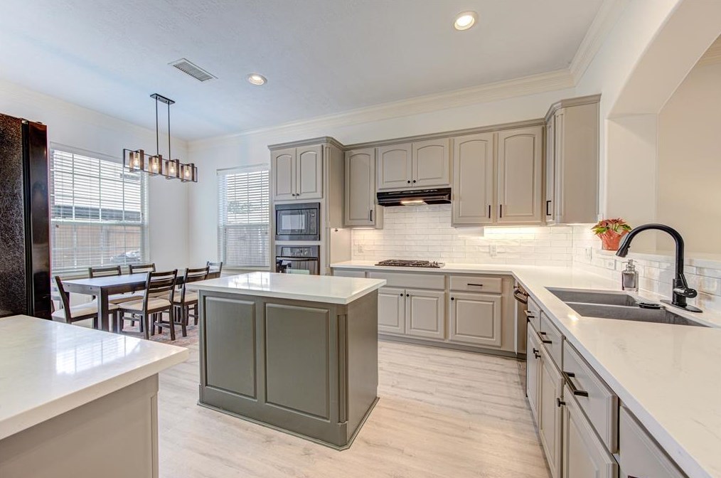 1131 Sopris Dr, Houston TX  77077-1070 exterior