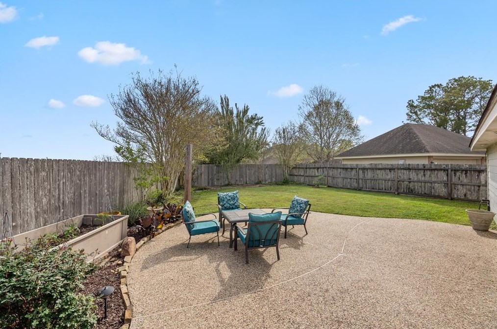 3503 Almond Crk Dr, Houston TX  77059-2819 exterior