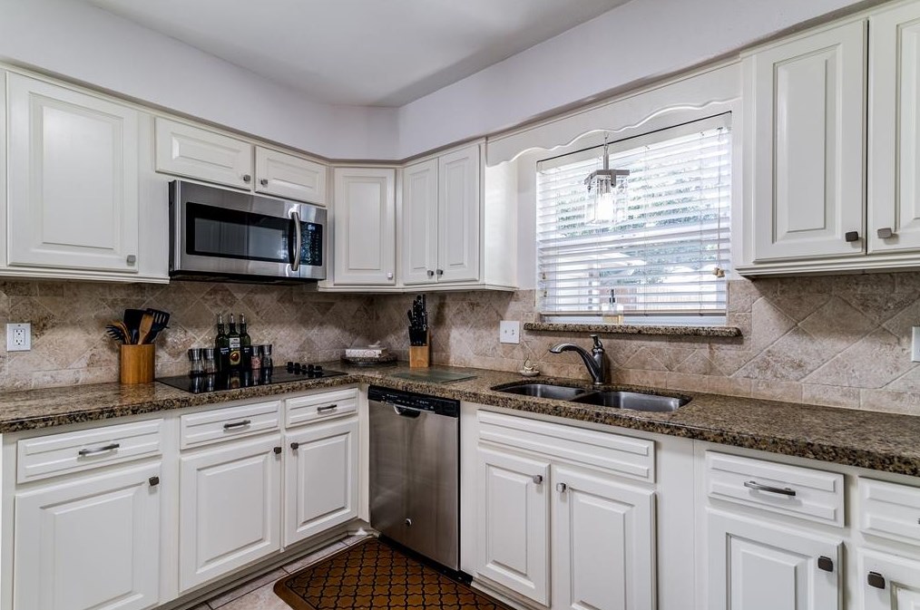 2727 Triway Ln, Houston TX 77041-7421 exterior