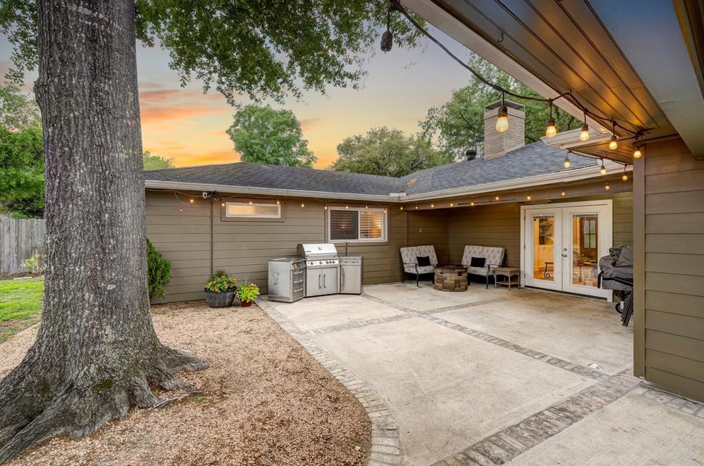 14015 Taylorcrest, Houston TX  77079-8702 exterior