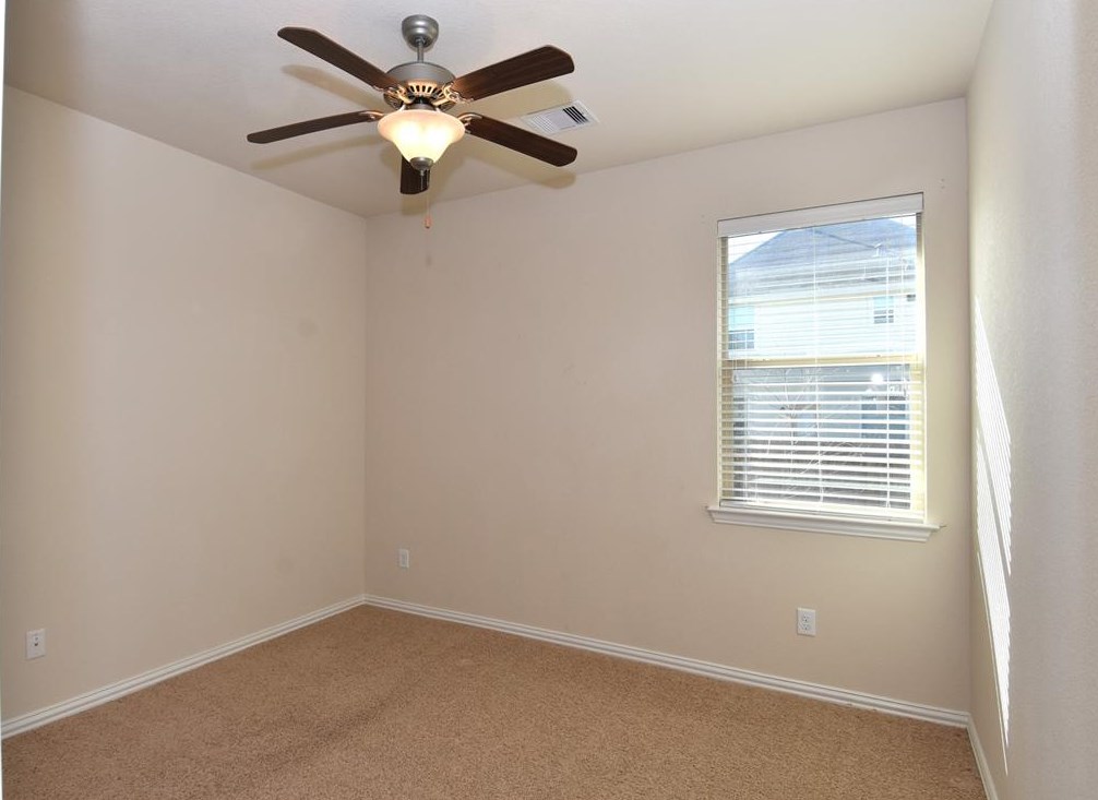 6107 Carnaby Ln, Richmond TX  77471-4584 exterior