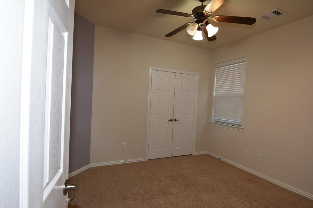 6107 Carnaby Ln, Richmond, TX 77471