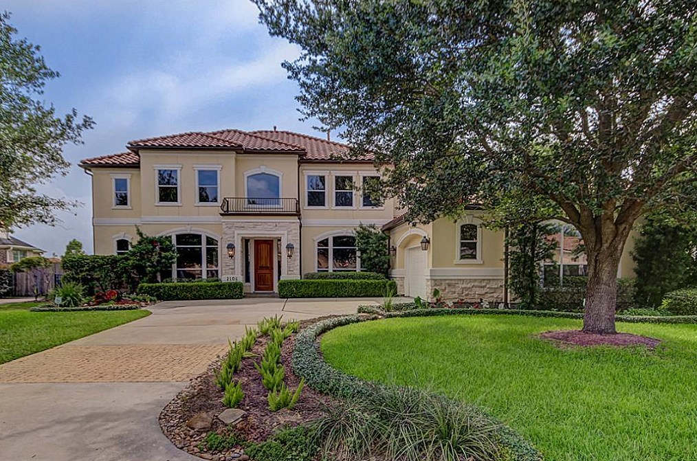 2106 Cresent Palm Ln, Houston, TX 77077