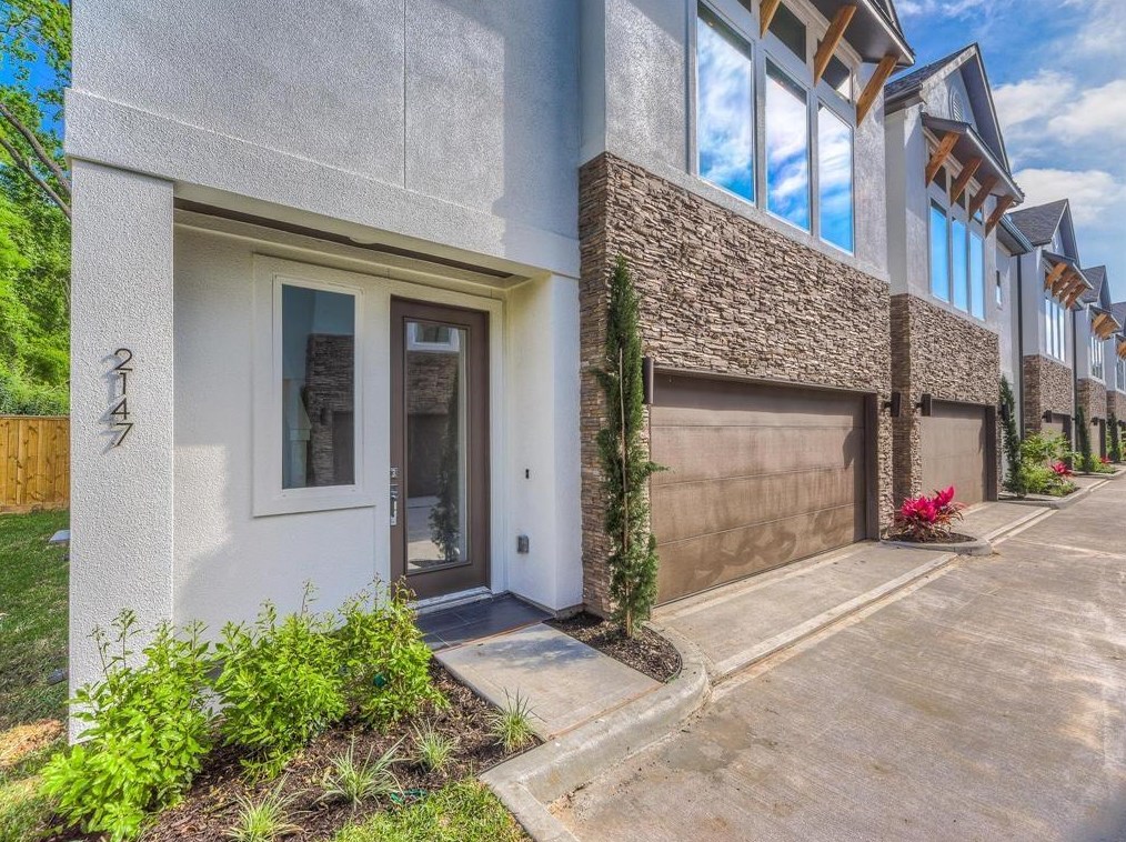 2149 Hoskins Dr, Houston, TX 77080