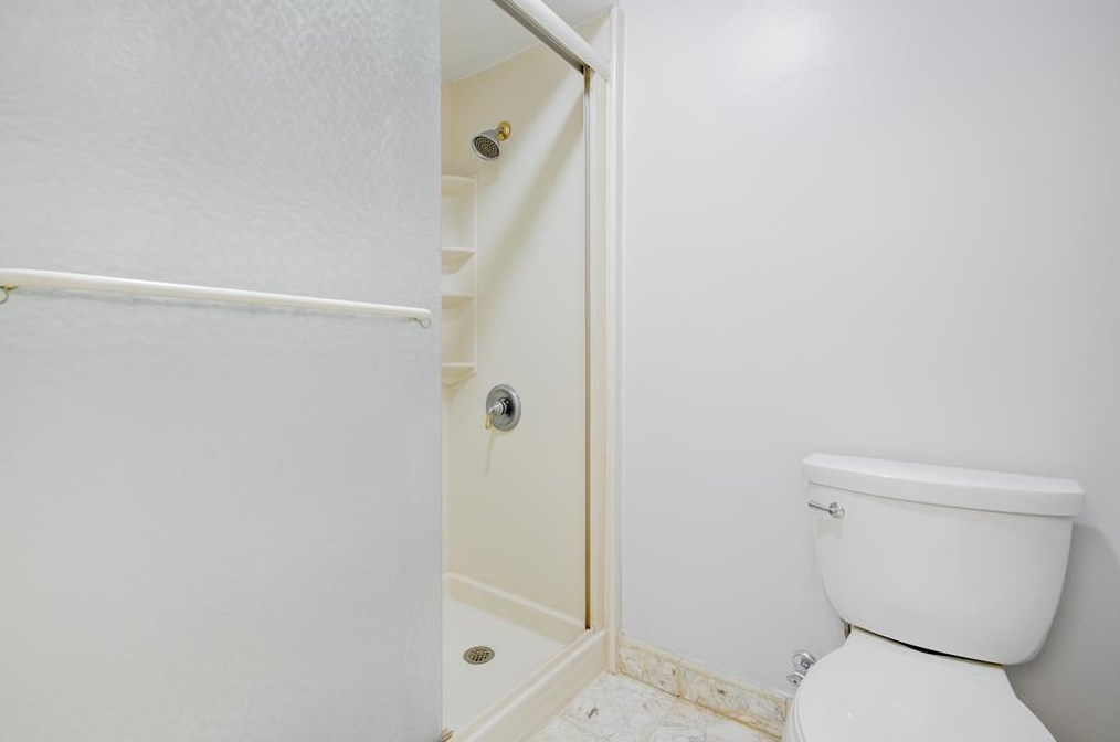 5310 Olympia Fld Ln, Houston TX  77069-2617 exterior