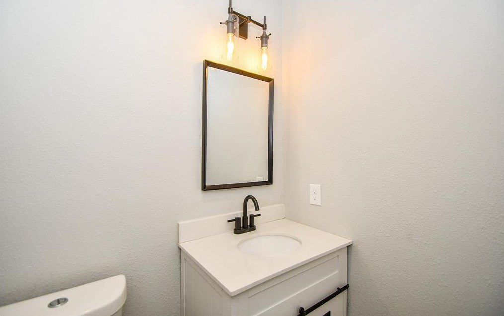 924 Gardner St, Houston TX  77009-4621 exterior
