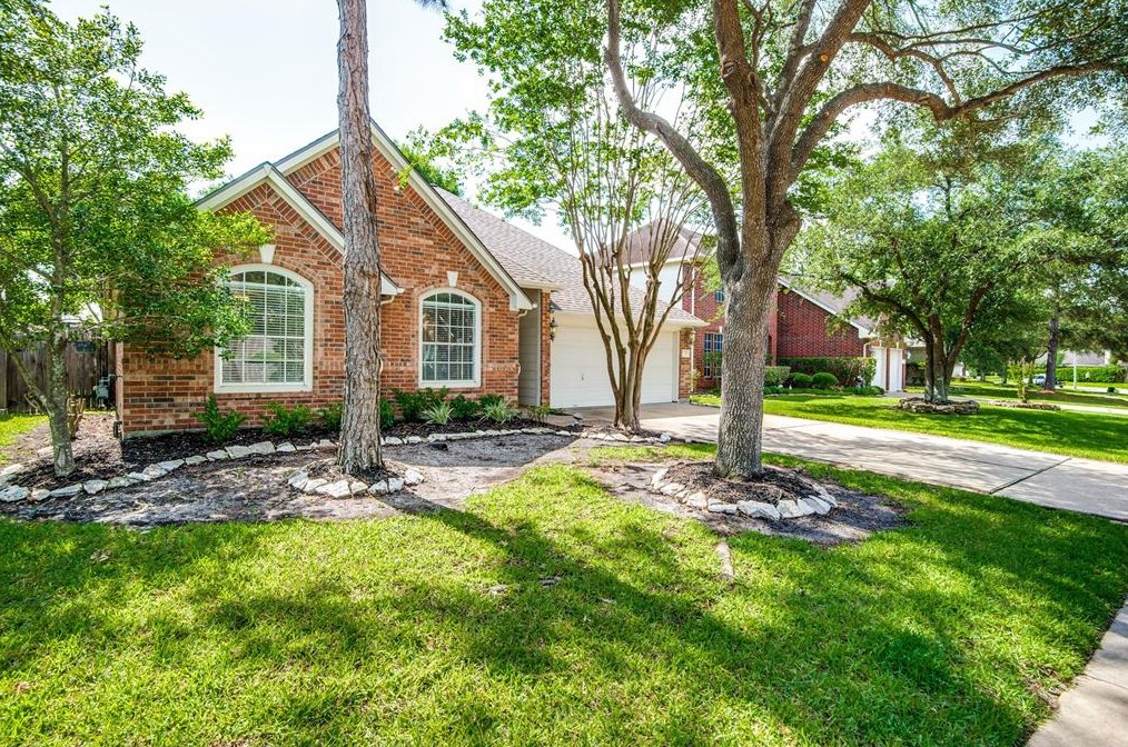 7302 Hollow Field Ln, Cypress, TX 77433-1243