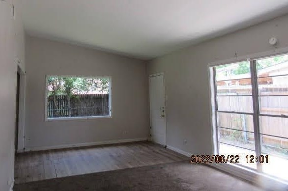 704 Grantham Rd, Baytown, TX 77521