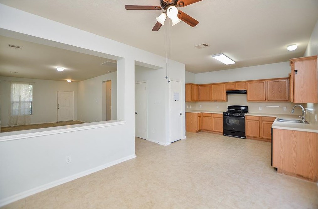 13139 Lawsons Crk Ln, Houston TX  77072-0119 exterior