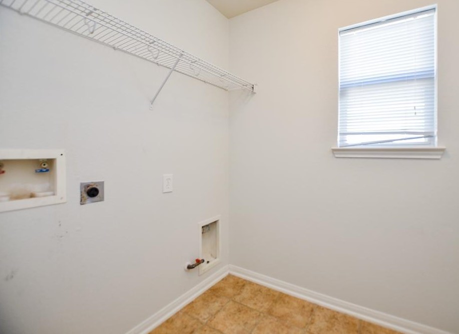 13139 Lawsons Crk Ln, Houston TX  77072-0119 exterior