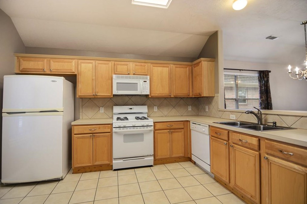 21531 Pepperberry Trl, Spring TX  77388-3129 exterior