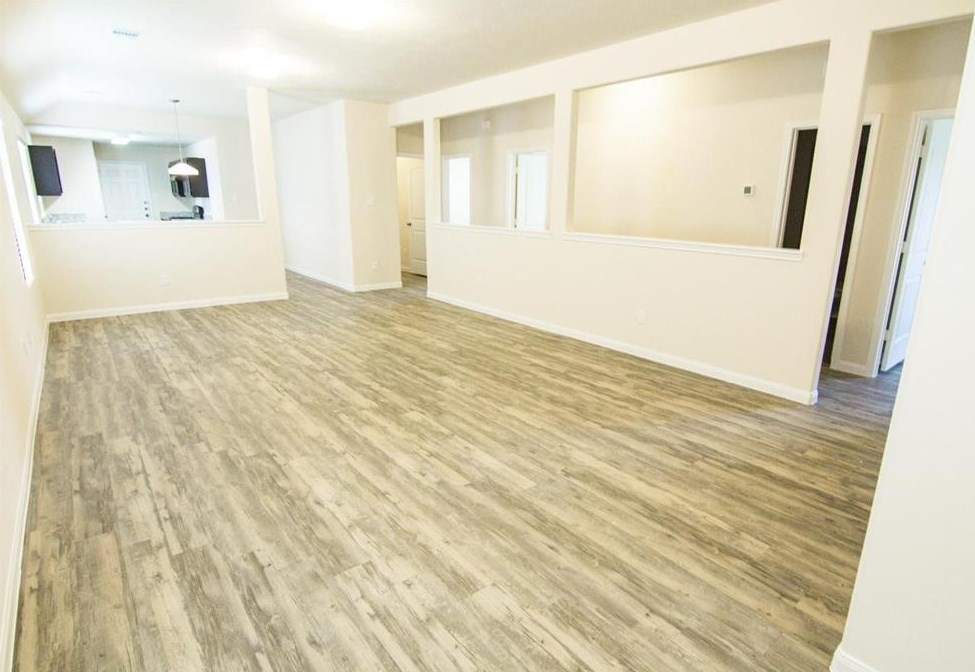 10314 Van Hut Ln, Houston, TX 77044