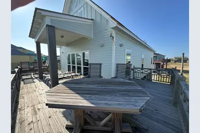 2836 Gulfview Lane, Crystal Beach, TX 77650 - Photo 14