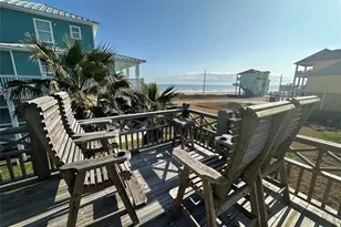 2836 Gulf View Ln, Crystal Beach, TX 77650 - Photo 10