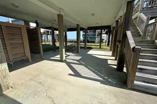 2836 Gulf View Ln, Crystal Beach, TX 77650 - Photo 48