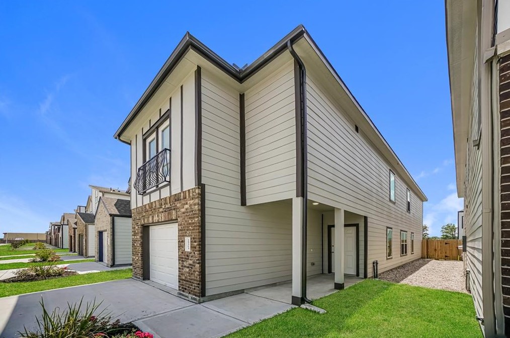 15313 Estrella E, Houston, TX 77073