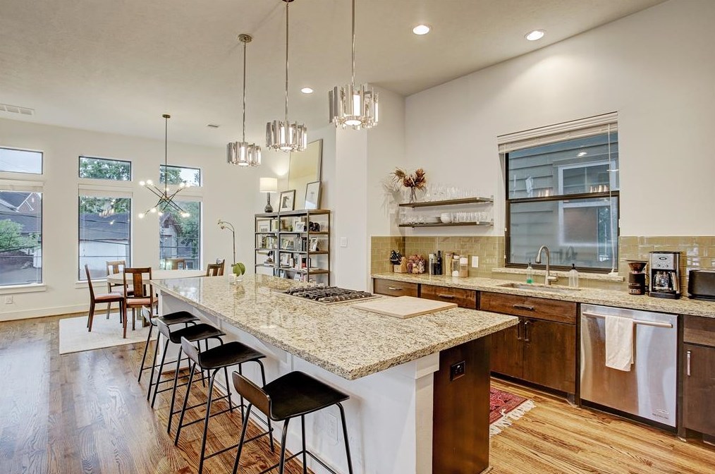 2110 Genesee St, Houston, TX 77006