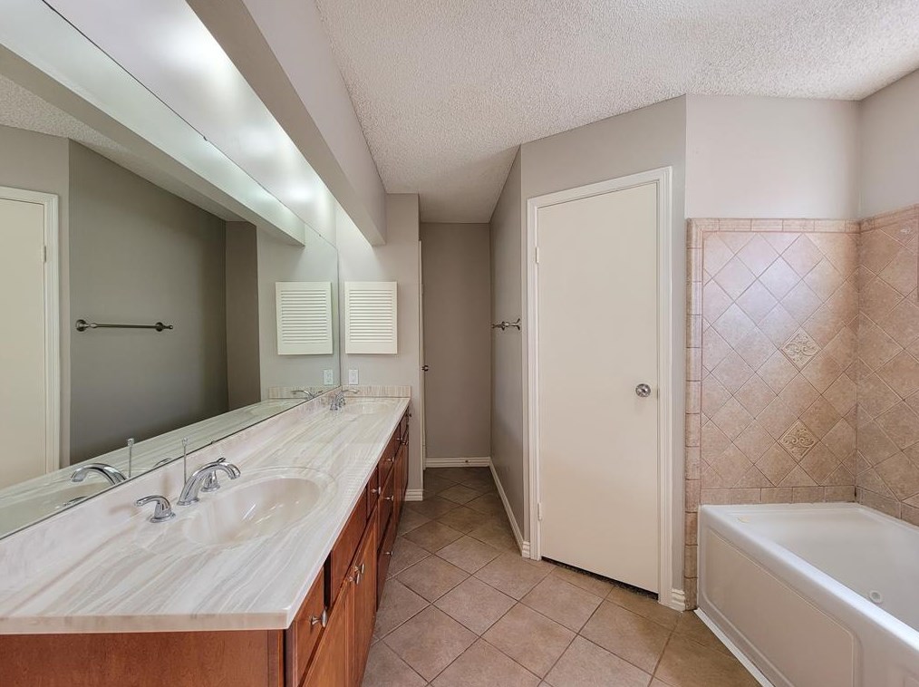 7850 Birchbark Dr, Humble TX 77338-1836 exterior