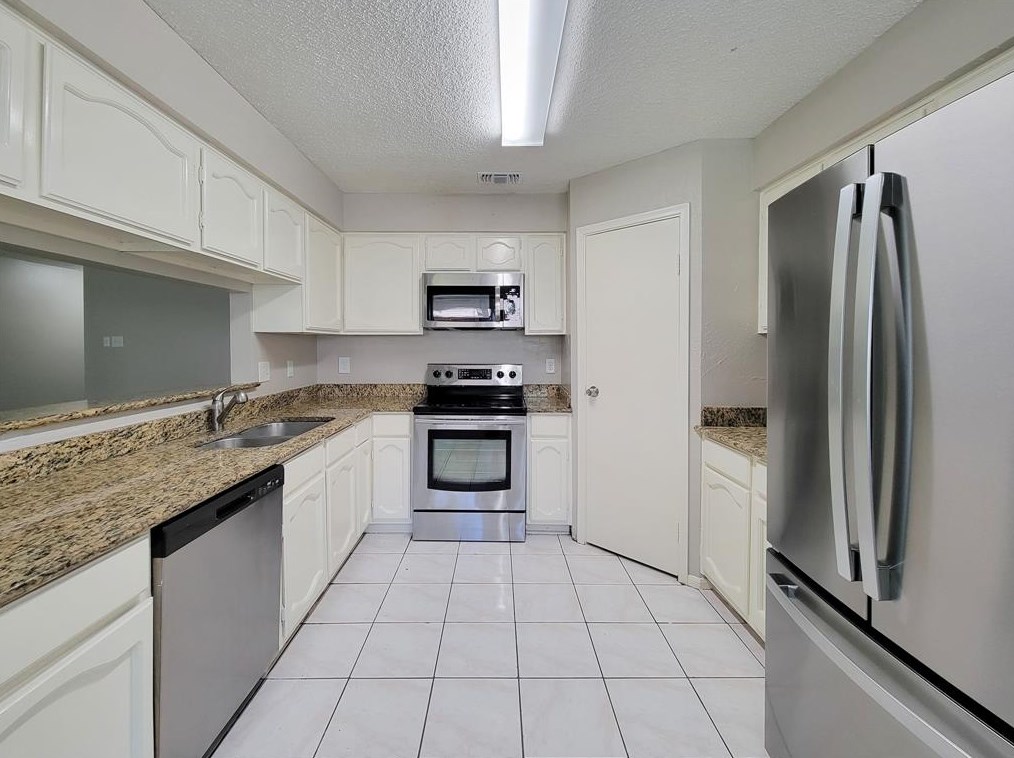 7850 Birchbark Dr, Humble TX 77338-1836 exterior