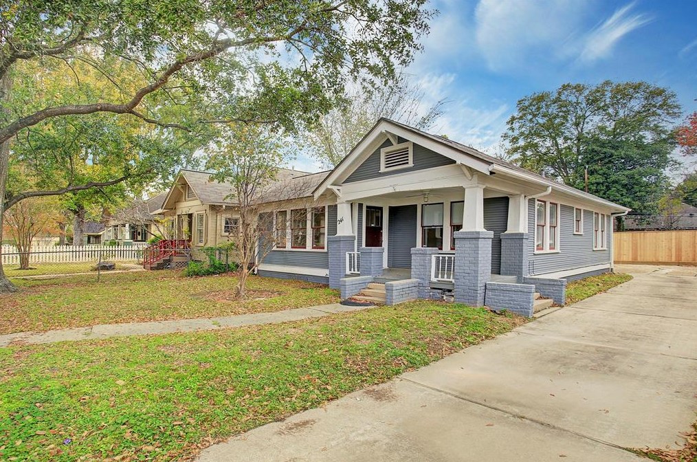 241 W 21st St, Houston, TX 77008