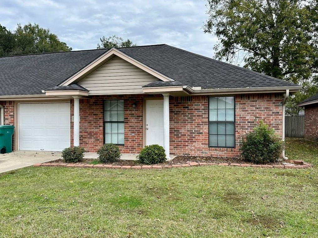 2124 Allie Payne, Orange, TX 77632
