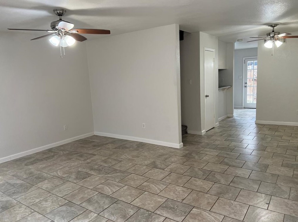 6111 Beverly Hill St #56, Houston, TX 77057