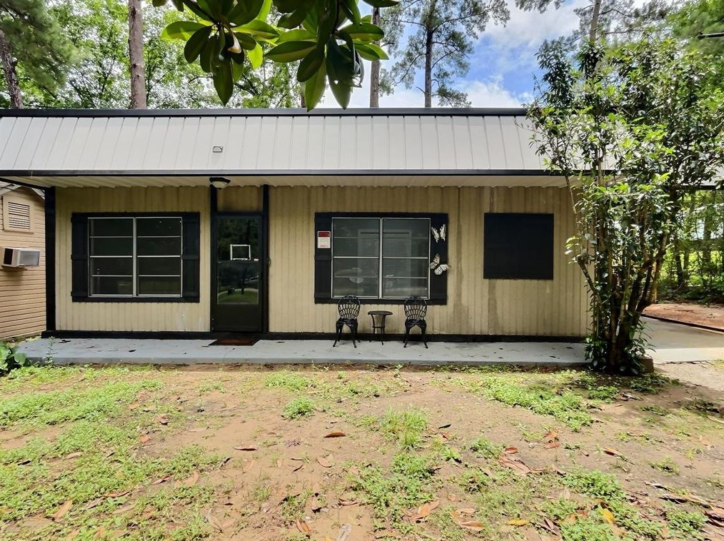 20119 Lakeway Ln, Montgomery TX 77356-4922 exterior