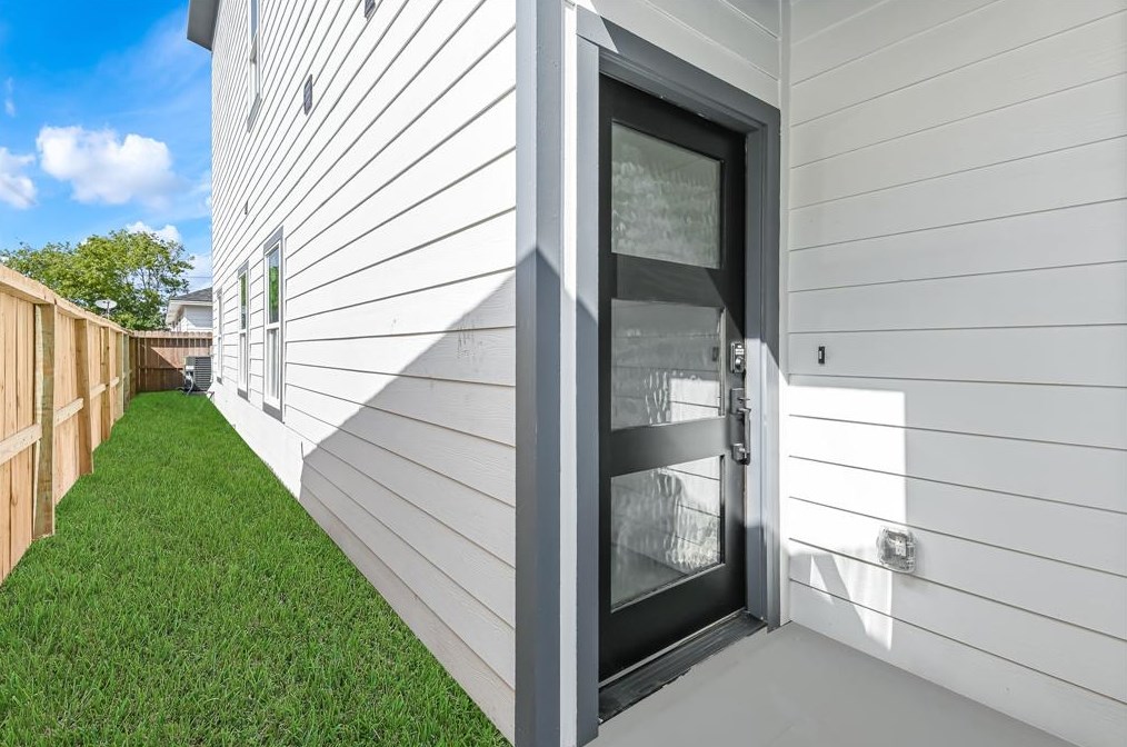 3549 Dreyfus St, Houston TX  77021-5503 exterior